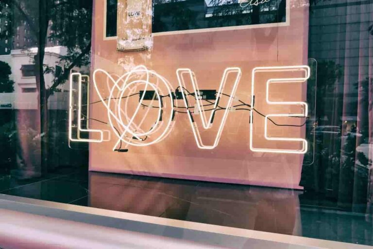 How to Talk to Yourself Like Someone You Love