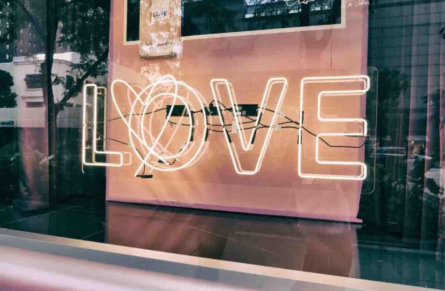 How to Talk to Yourself Like Someone You Love